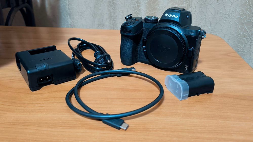 Nikon Z5 Aparat Foto Mirrorless 24.3 MP Body