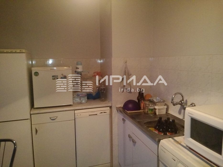 Двустаен апартамент в квартал Младост 2