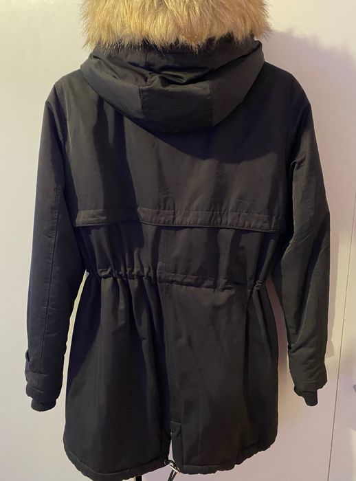 Geaca iarna Pull and bear cu eticheta