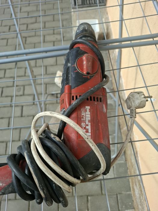 Mașină rotopercutoare Hilti funcțională