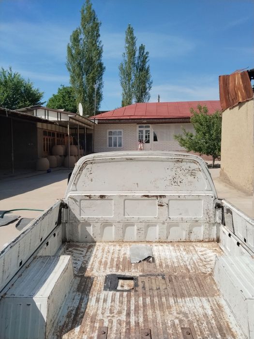 2107 zavod furgon tenti bor