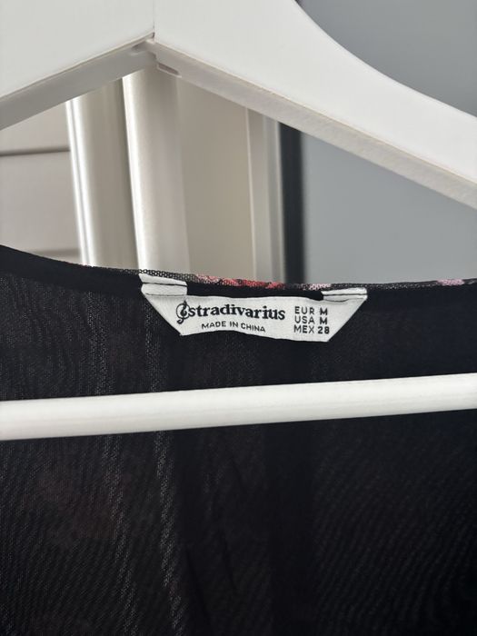 Рокли от stradivarius с цветя