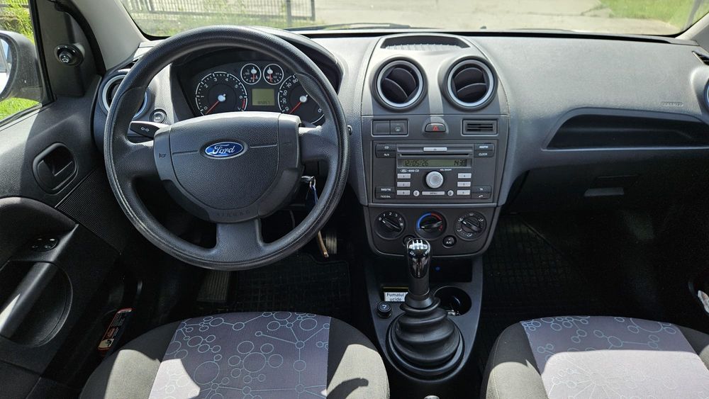 Ford Fiesta 1.4i 2007 Proprietar