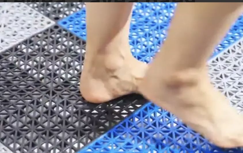 Коврик резиновый на шипах