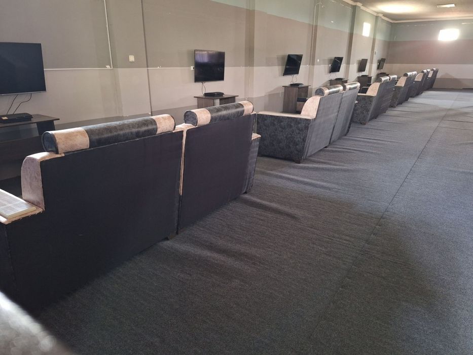 Playstation/joystick/Televizor/mebellar yangi holatda