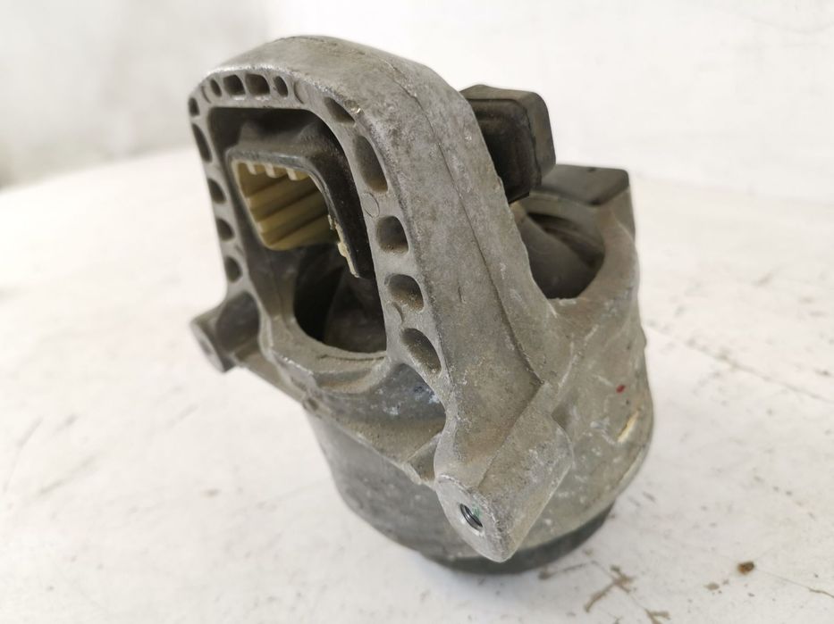 Suport Motor Stanga Audi A4 B9 2015 2016 2017 2018 2019 2020 Original