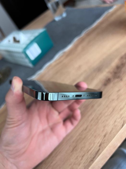 Vand iPhone 13 pro max, 256 GB, sanatate baterie, 87%