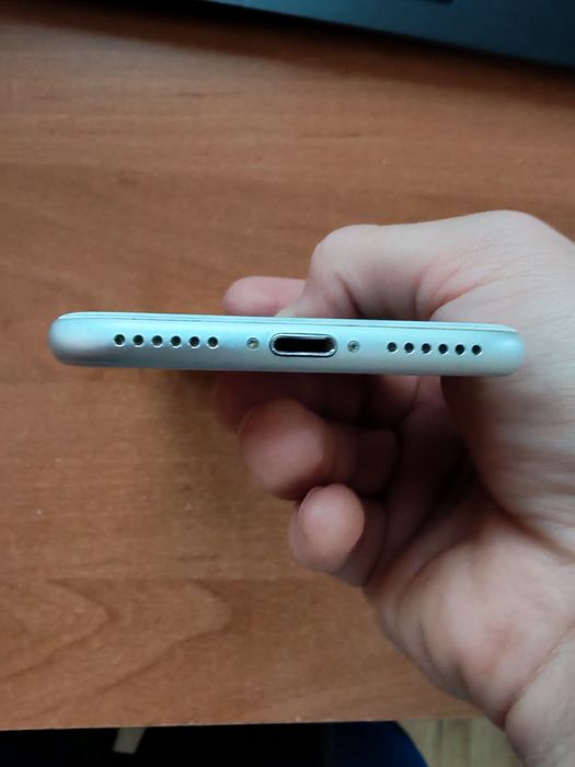 IPhone 7 Отличен