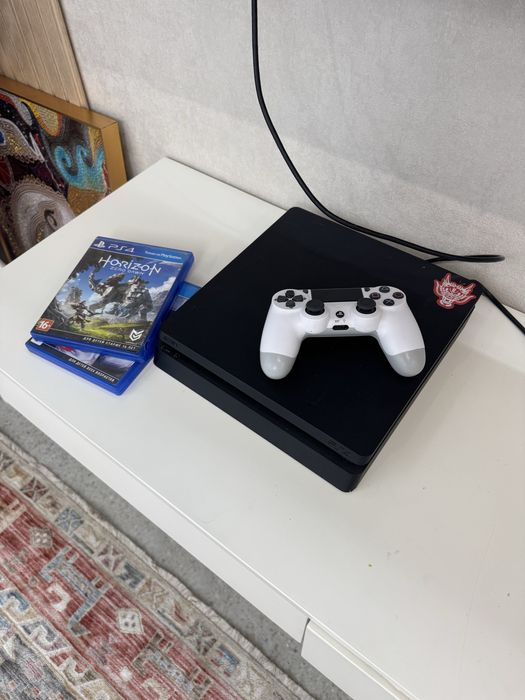 PlayStation 4 slim