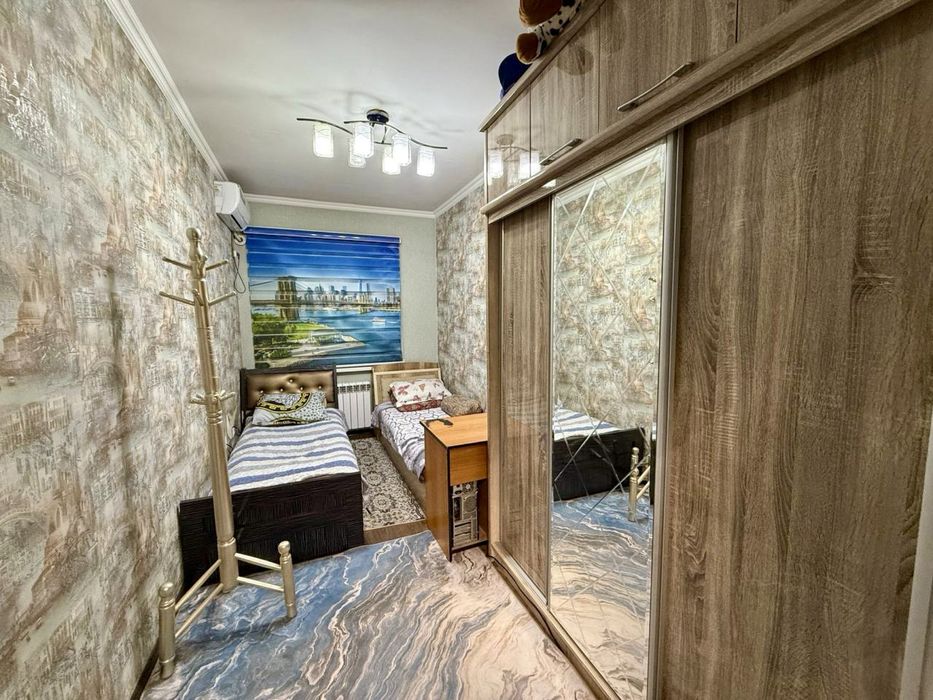 10 худуд 3 хонали уйи сотилади, мебель билан