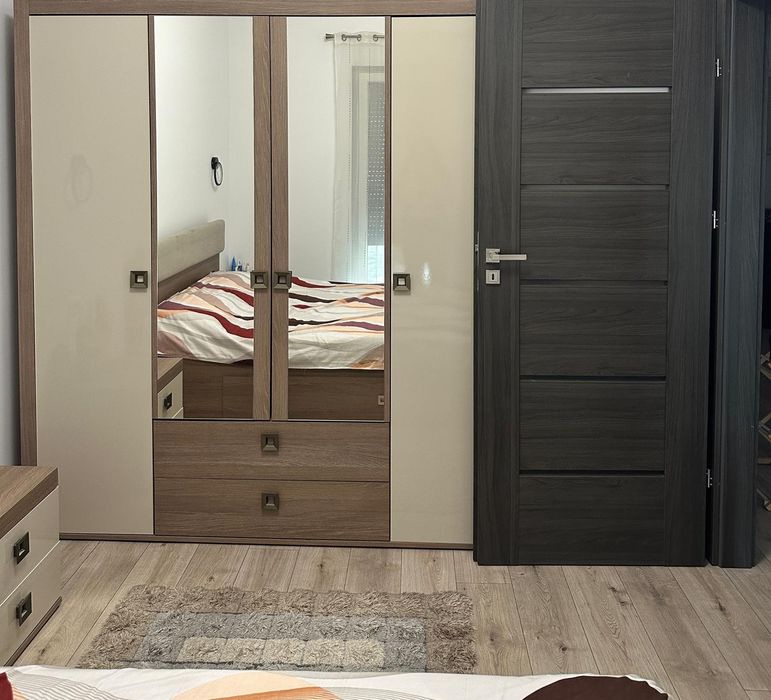 Inchiriez apartament cu 2 camere