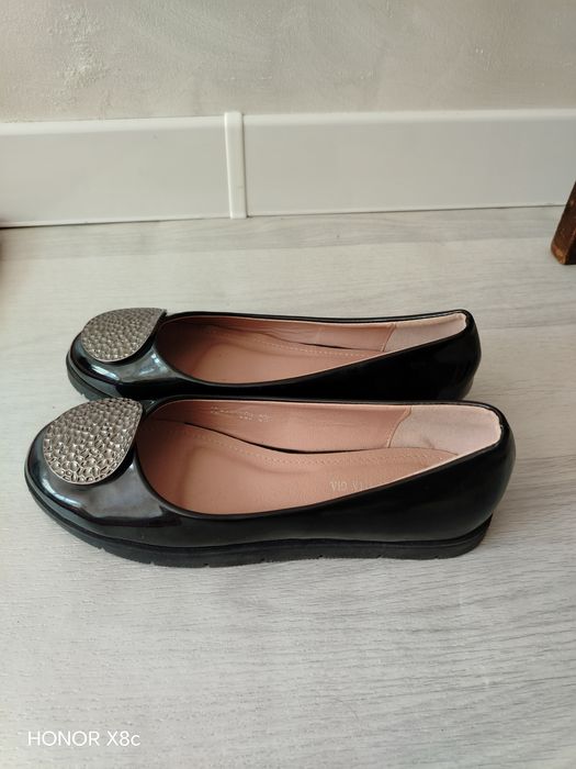 Туфли 38-размер почти новые