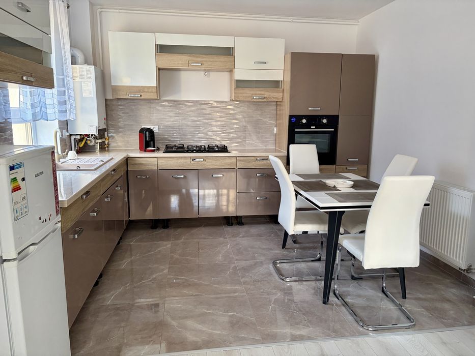 Apartament 3 camere de închiriat – Casa Nobel | 2 băi | Parcare | Mobilat complet
