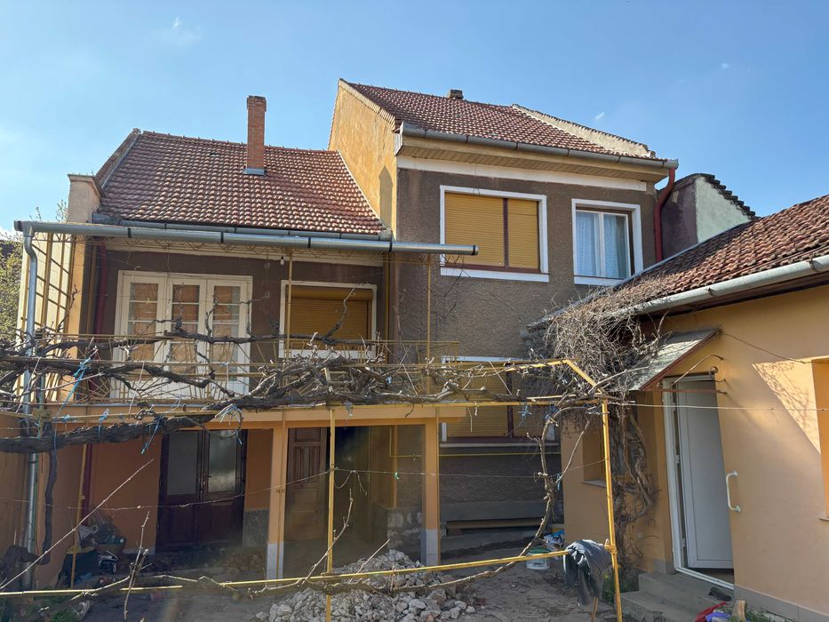 Vand casa particulara cu teren pe strada Depoului nr. 43, Oradea