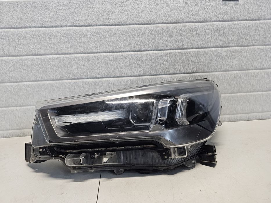 Far stanga Toyota Hilux Full Led 2019-2023