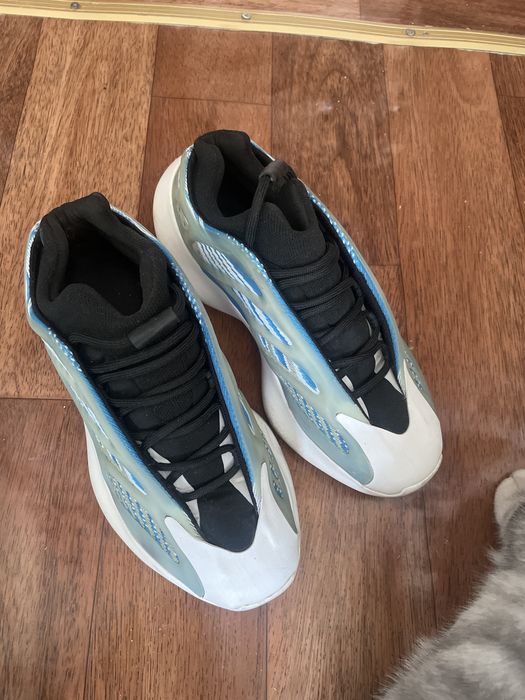 Продам кроссовки