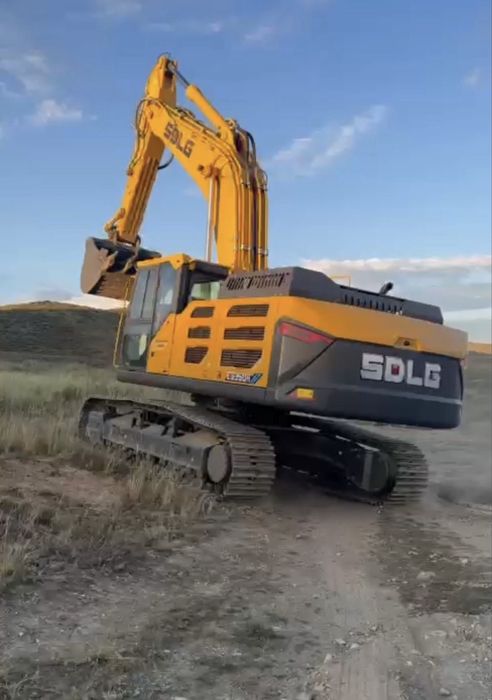 Гусеничный экскаватор 2 куб ковш+гидромолот