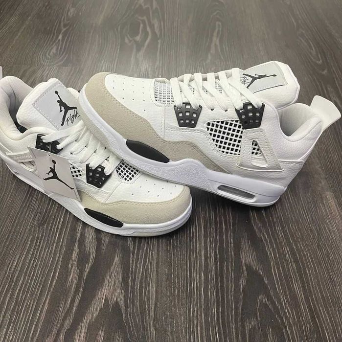 NIKE Air Jordan 4 High Retro Military Black (REDUCERE LIMITATA)