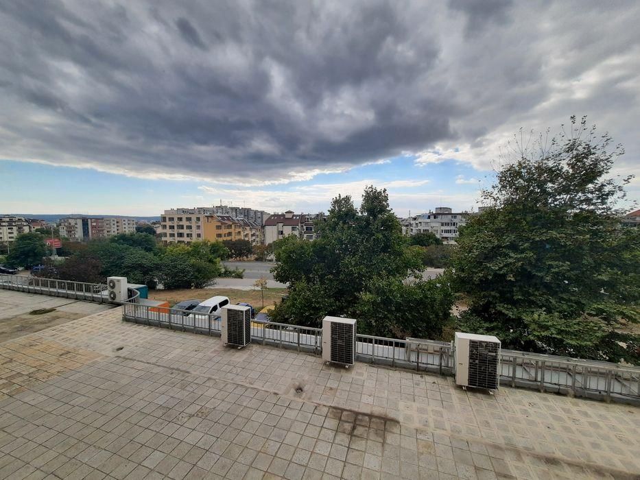 Дава се под наем Тристаен апартамент в Варна, Цветен квартал - 70 кв.м за 400 € - Снимка #16