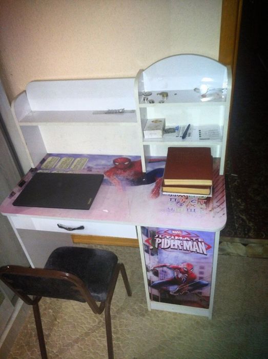 Детский комплект мебел