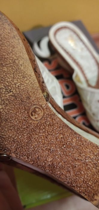 Дамски чехли-медицински, ЕКО кожа , гуменки и скандали