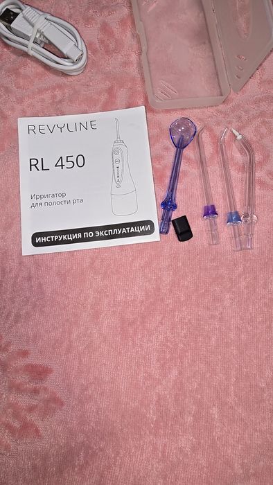 Ирригатор для зубов Revyline