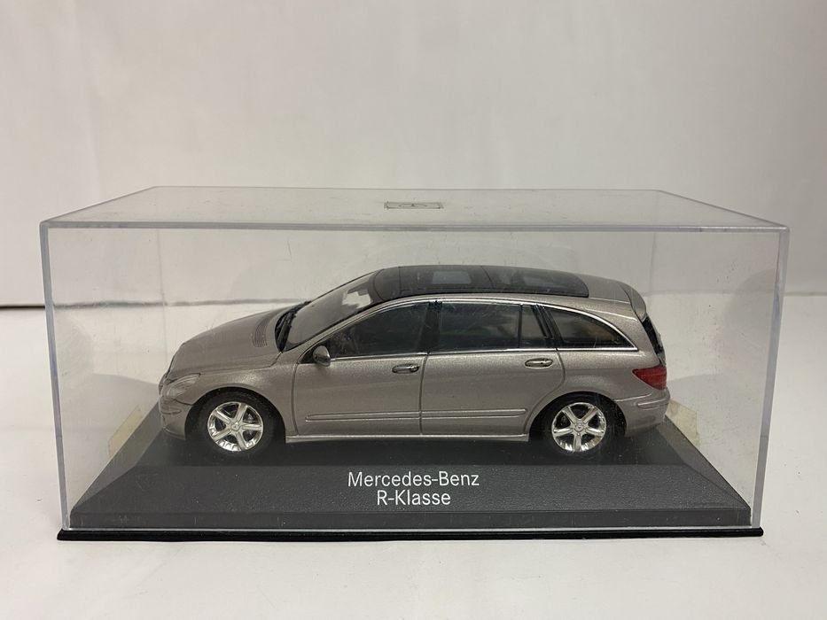 MINICHAMPS MERCEDES-BENZ R-Klasse machetă auto scara 1:43 (11cm)
