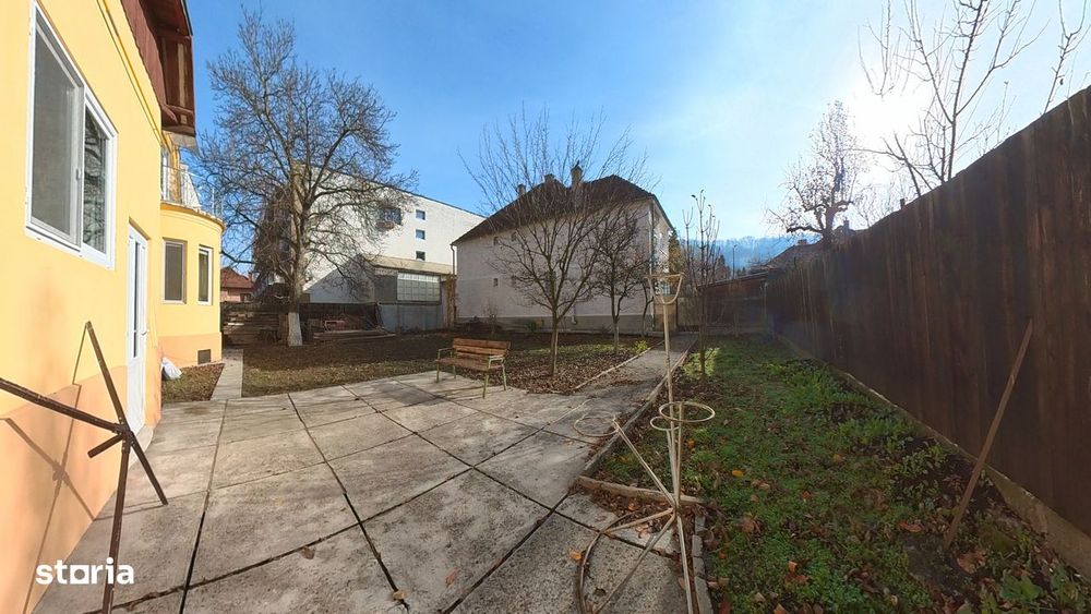 Vila tip Duplex in centrul istoric Brasov, cu 70% din terenul de 900mp