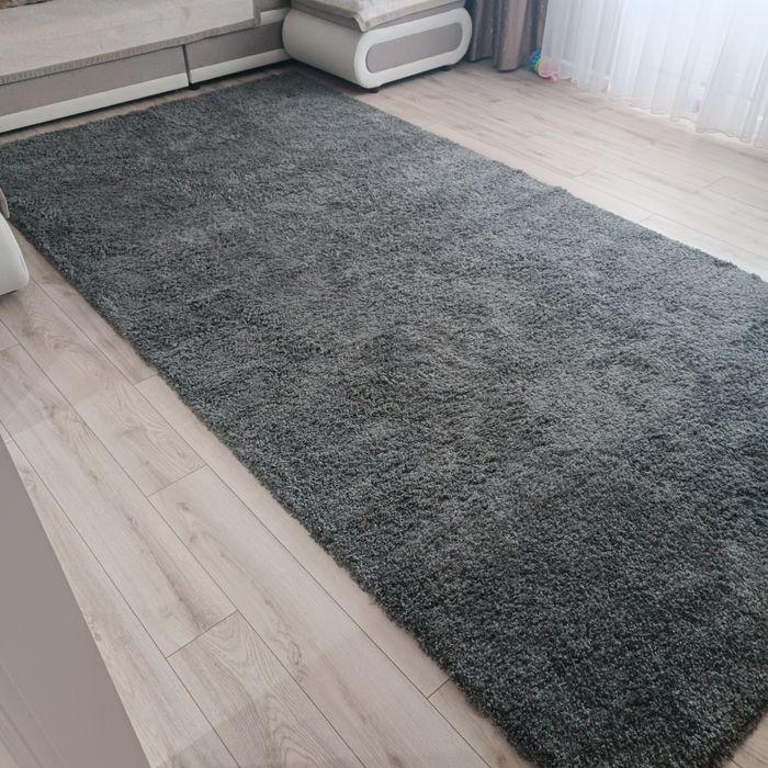 Продам ковёр лохматый размер 2х4