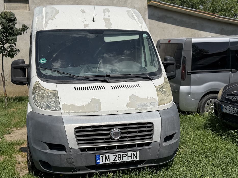 Vând după fiat Ducato