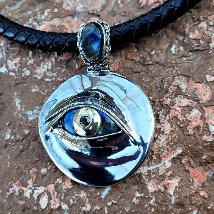 Глаз подвеска(чокер) из серебра