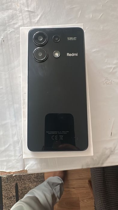 Продам смартфон redmi note 13