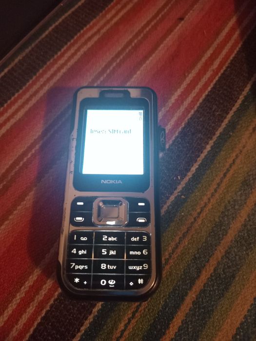 Se vinde Nokia 7360