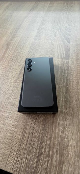 Samsung s24 256GB с оставаща гаранция