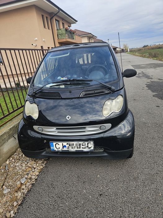 Inchiriez smart fortwo -  consum foarte mic