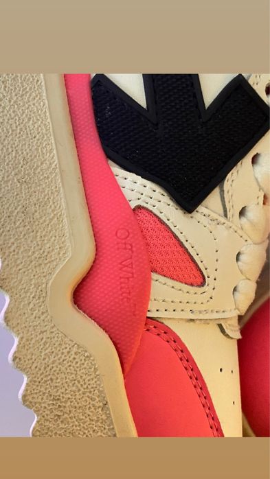 Vand Off White Sponge