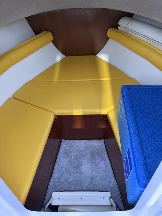 Barca Beneteau 6m 150 cp
