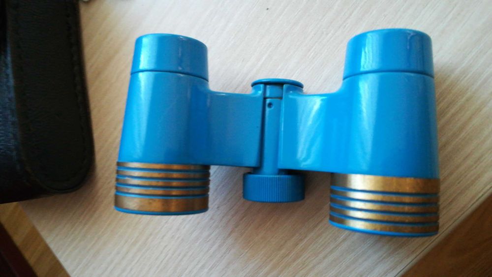 binoclu teatru opera, rusesc,  cu toc ,etui ,  2,5 x