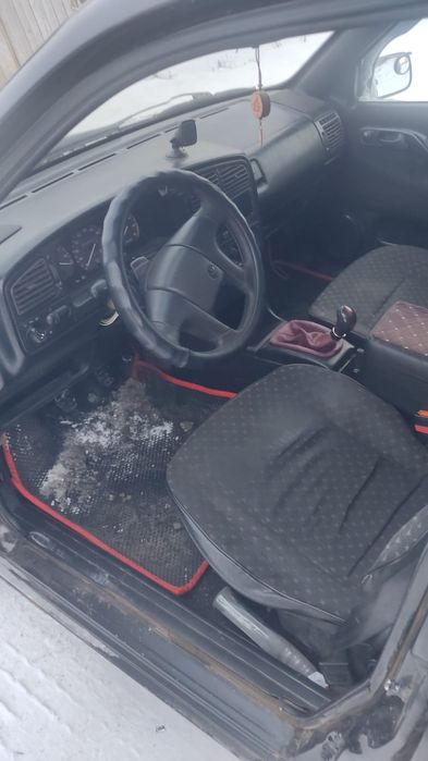 Продам Фольксваген Пассат в4