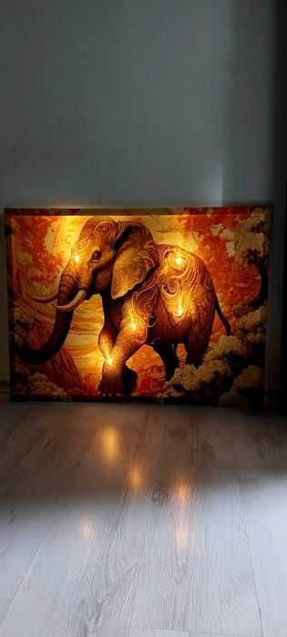 Светеща  картина