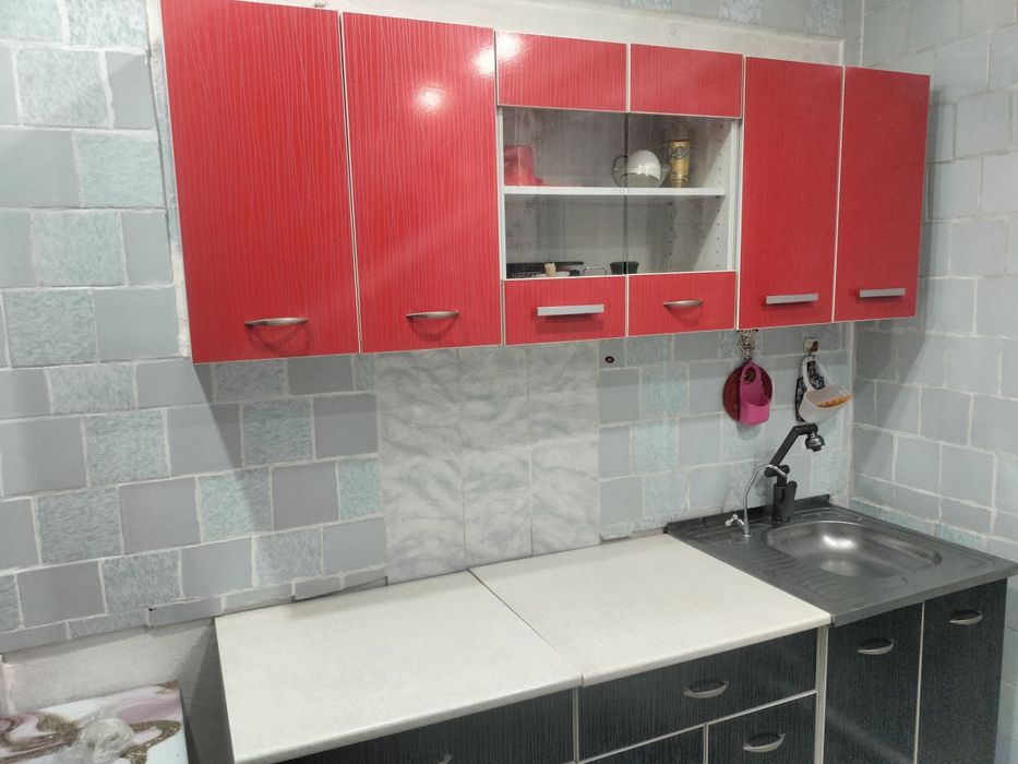 Продам кухонный гарнитур комплект