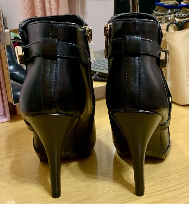 Ботильоны Guess & Zara Basic