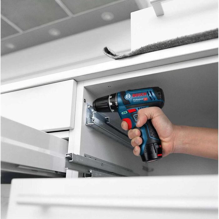 Акумулаторен винтоверт BOSCH GSR 12V-15 Professional комплект