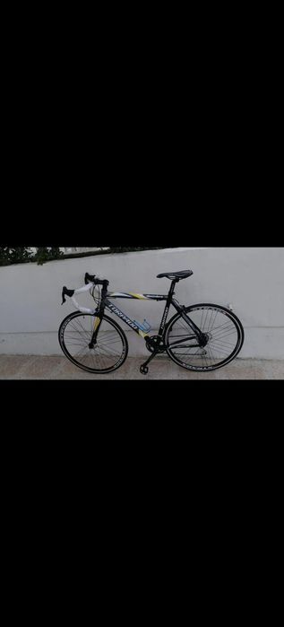 Vând sau schimb cursiera