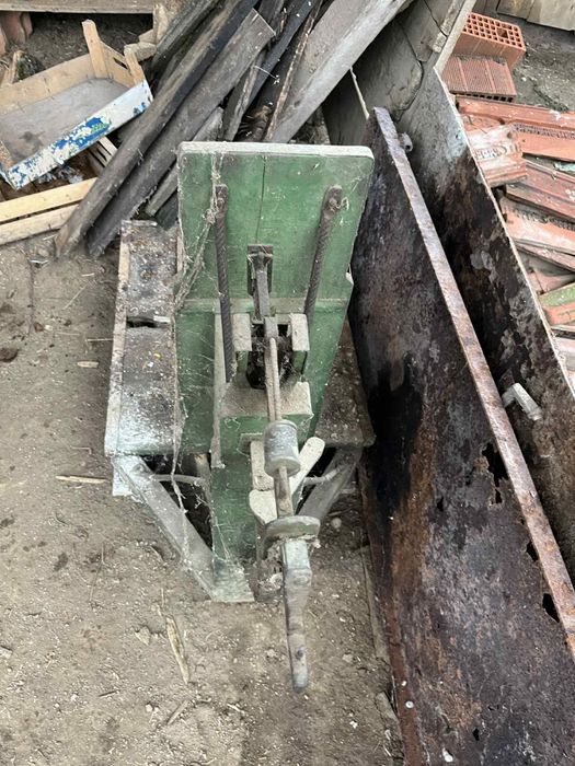 Căntar vechi cu greutăți