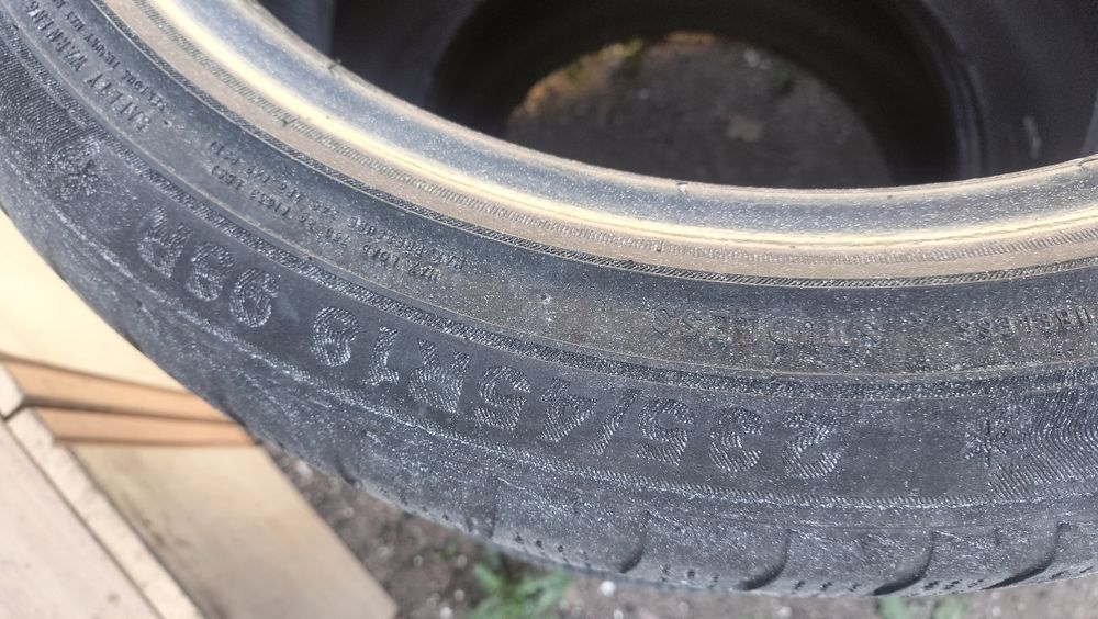 продам резину на 18