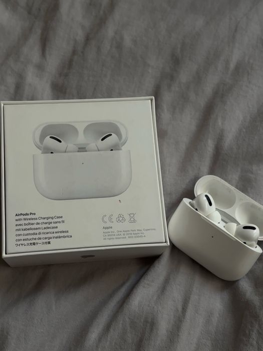 Airpods pro, оригинал