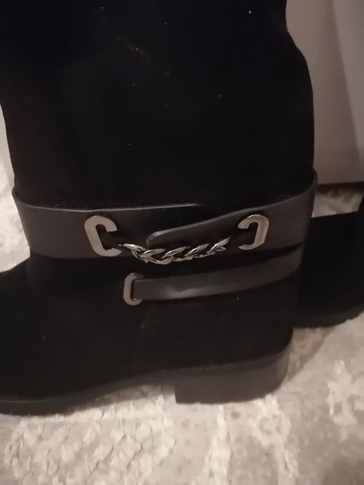 Продаю сапоги зимние.