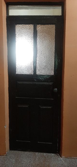 Ппродаю б/удвери из дерева