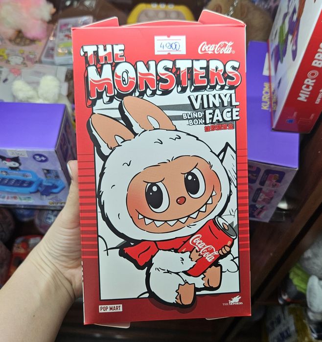 Игрушки  Лабубу .